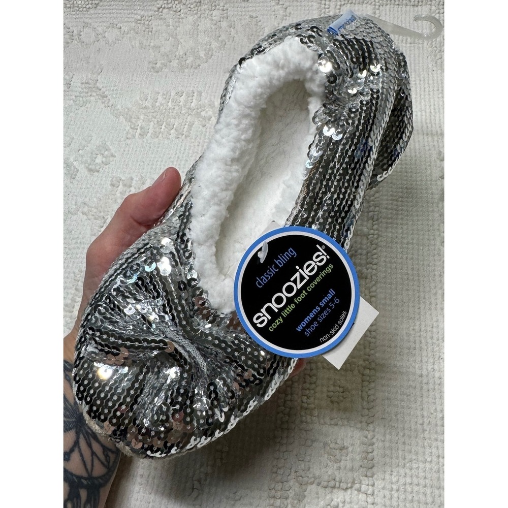 Snoozies! Classic Bling Silver Sequin Slipper Socks Small 5-6 Cozy Loungewear